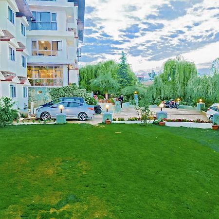 Royal Jardin Whistling Pines Resort Shimla Ngoại thất bức ảnh