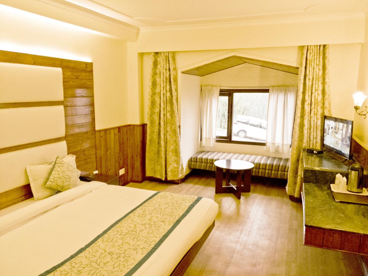 Royal Jardin Whistling Pines Resort Shimla Ngoại thất bức ảnh