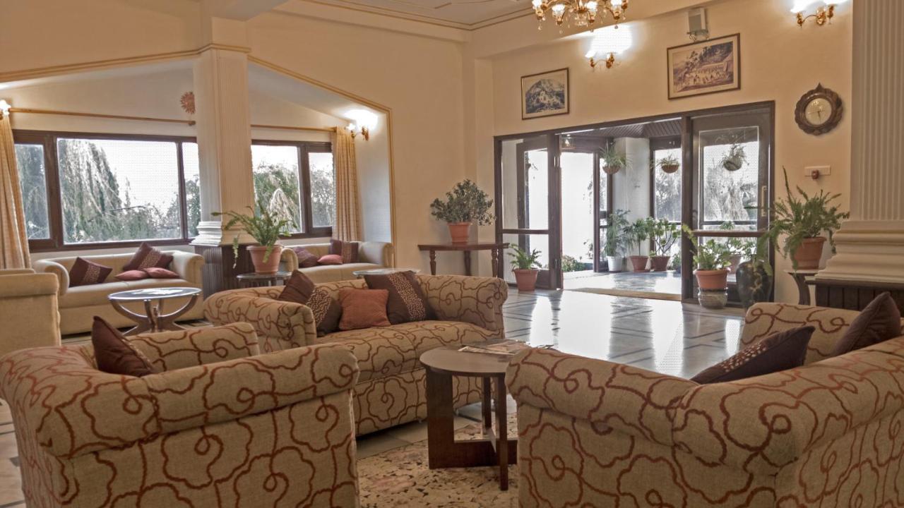 Royal Jardin Whistling Pines Resort Shimla Ngoại thất bức ảnh