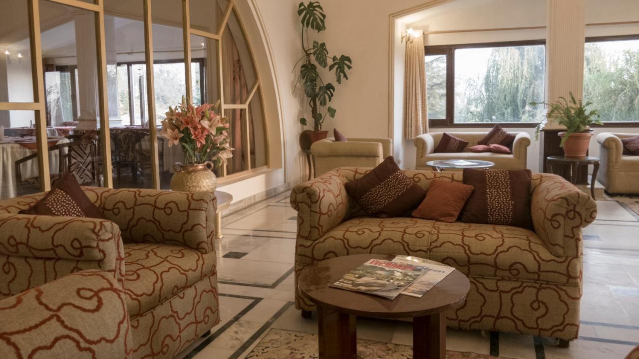 Royal Jardin Whistling Pines Resort Shimla Ngoại thất bức ảnh